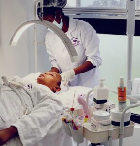 Read more about the article The Essential Guide to Basic Facials: Your Path to Radiant Skin